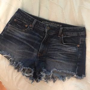 medium wash American Eagle vintage high-rise short